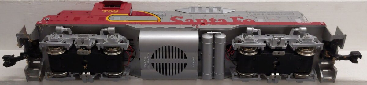 USA Trains R22107 G Scale Santa Fe EMD GP9 Diesel Locomotive #758 VG
