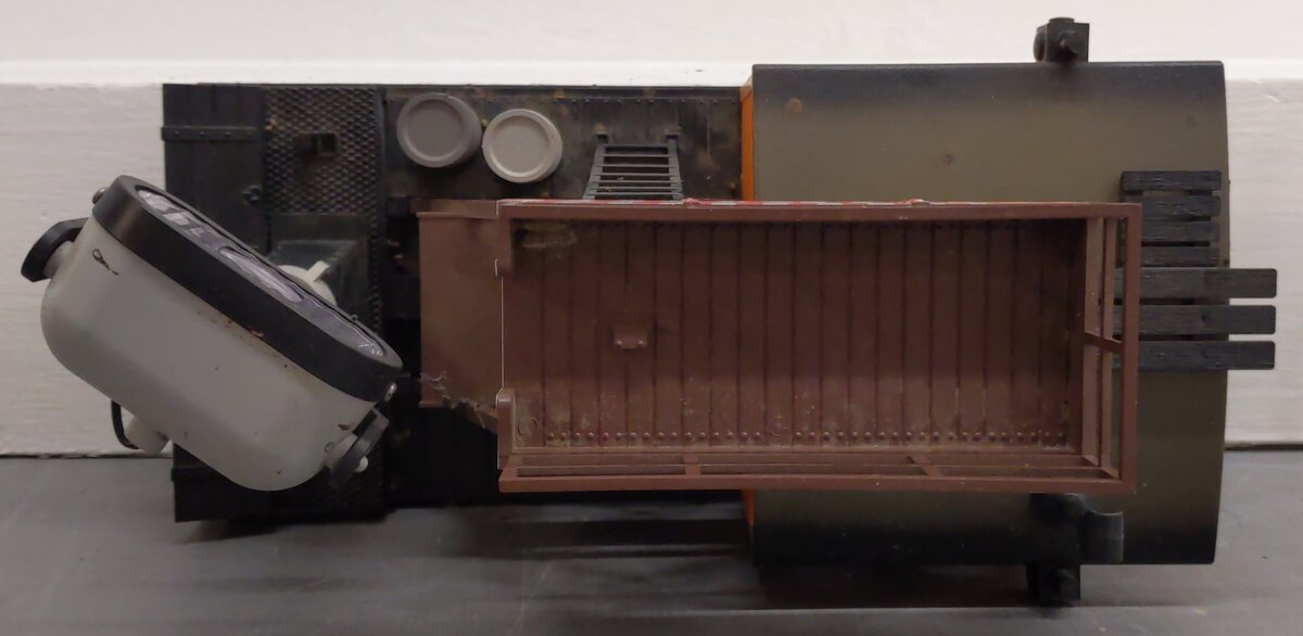 LGB 4049 G Scale Operating Searchlight Car w/ Metal Wheels VG