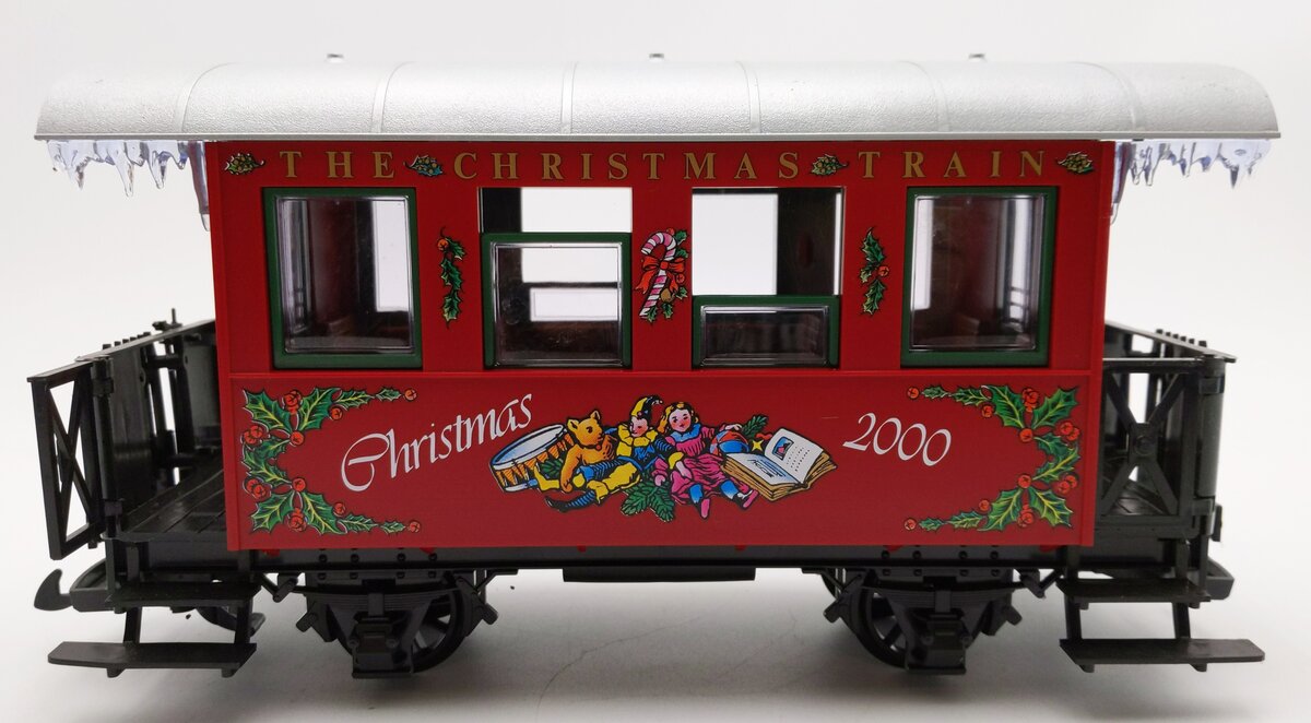 LGB 36075 G Scale 2000 Christmas Passenger Car EX
