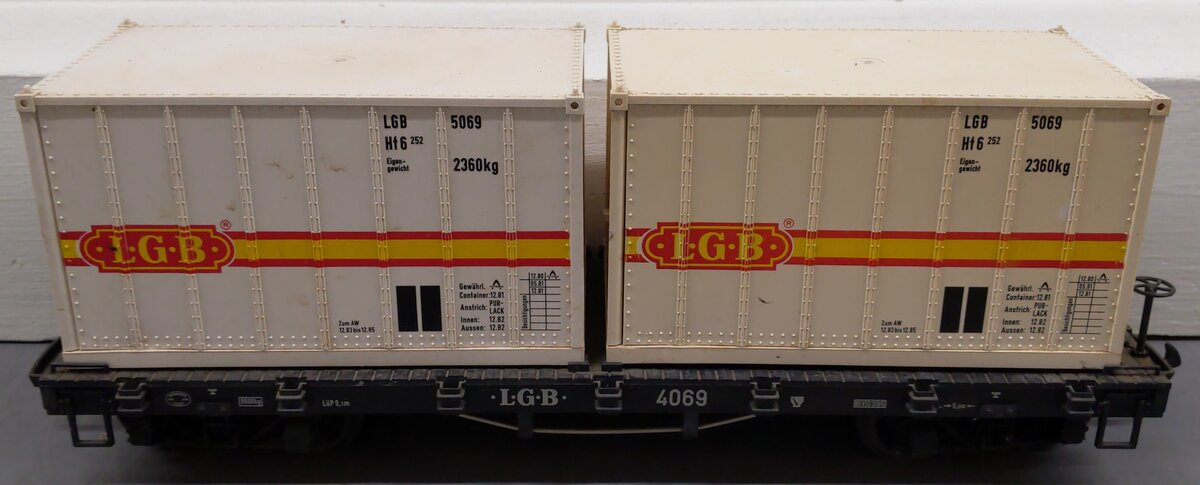 LGB 4069 G Scale Flatcar with 2 White LGB Containers VG