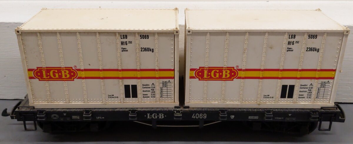 LGB 4069 G Scale Flatcar with 2 White LGB Containers VG