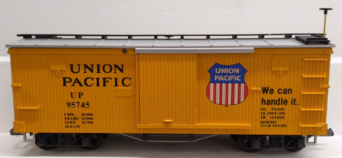 LGB 4067-A01 G Scale Union Pacific Boxcar #95745 EX/Box