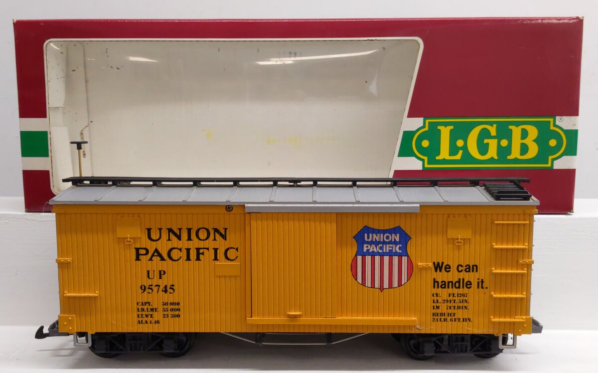 LGB 4067-A01 G Scale Union Pacific Boxcar #95745 EX/Box
