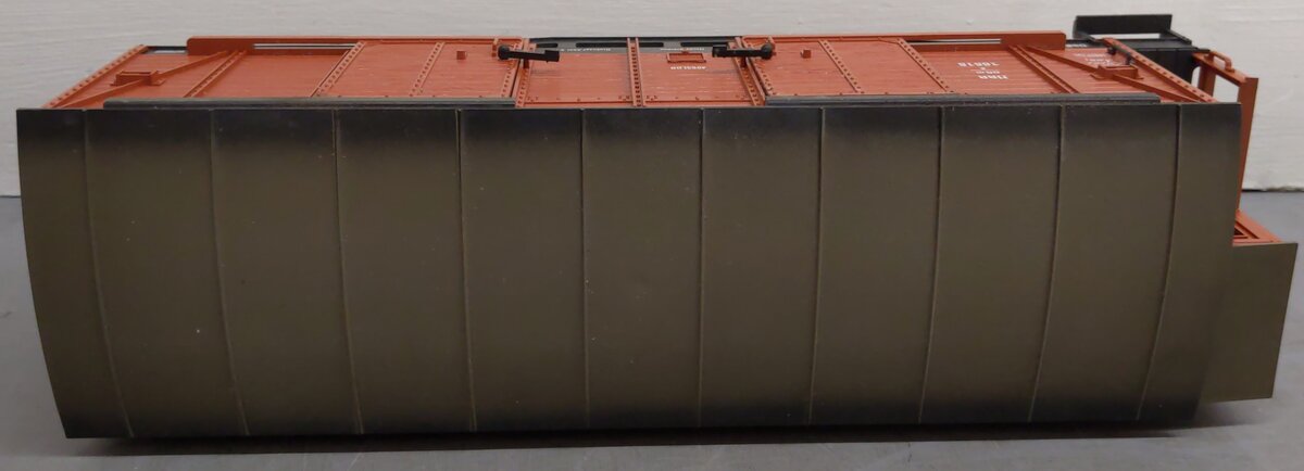 LGB 4063 G Scale DBB Double Door Boxcar #16818 VG