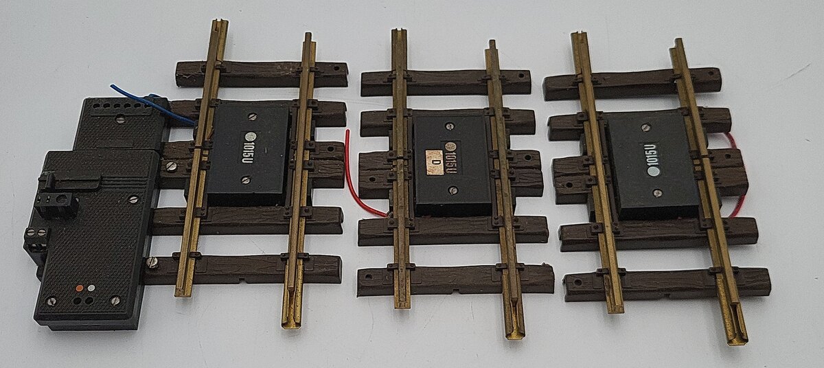 LGB 1015U 100MM Insulated Track Sections (3)