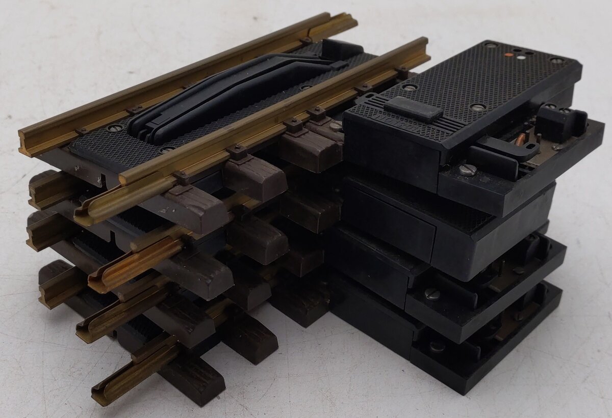 LGB 1056 G Scale Electric Uncoupling Track Section (4)
