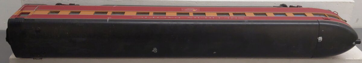 USA Trains 31090 G Scale Southern Pacific Daylight Observation Car #SP2951 VG
