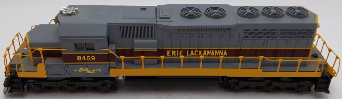 Lionel 6-18202 O Erie Lackawanna SD-40 Non-Powered Diesel Locomotive #8459 EX/Box