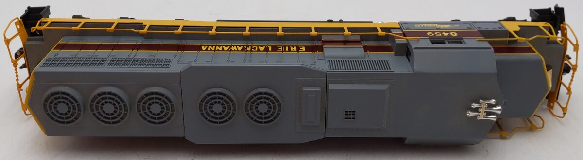 Lionel 6-18202 O Erie Lackawanna SD-40 Non-Powered Diesel Locomotive #8459 EX/Box