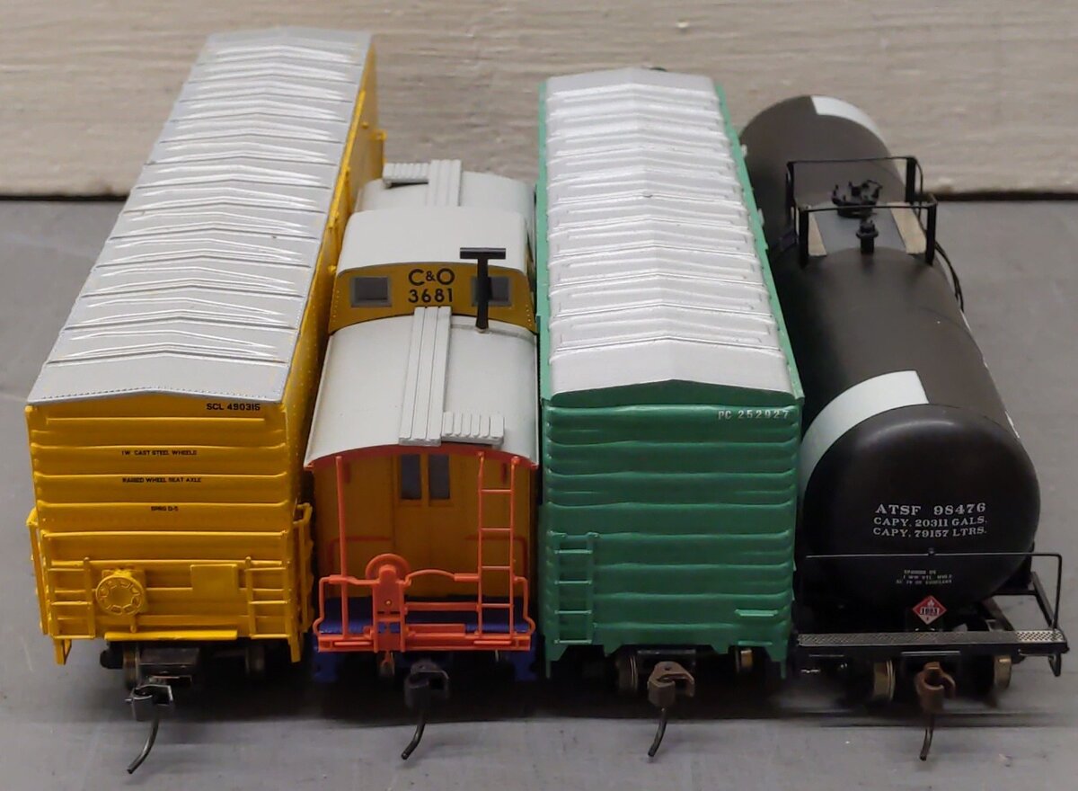 Athearn HO Scale Assorted Freight Cars 73901, 74276, 74835, 70153 [4] EX/Box