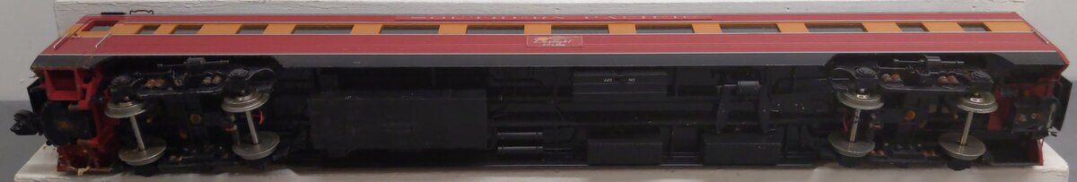USA Trains 31092 G Southern Pacific Daylight Coach Car #SP2356 VG