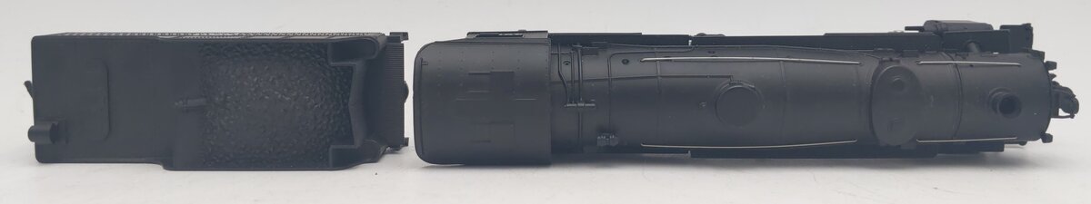 AHM 5088-E HO Scale Burlington Route 4-6-2 Steam Locomotive & Tender #462 EX/Box