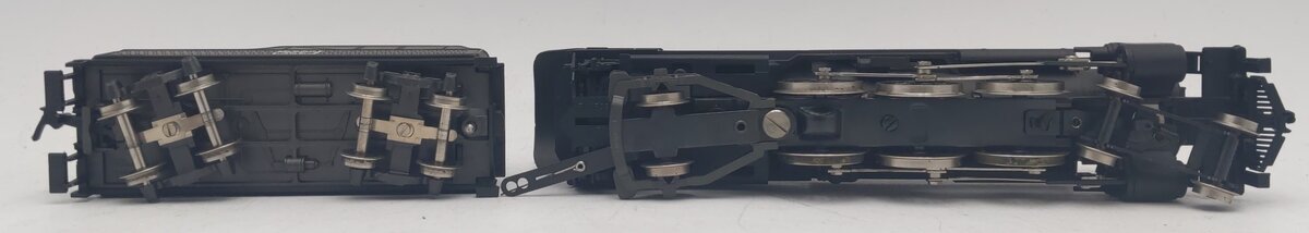 AHM 5088-E HO Scale Burlington Route 4-6-2 Steam Locomotive & Tender #462 EX/Box