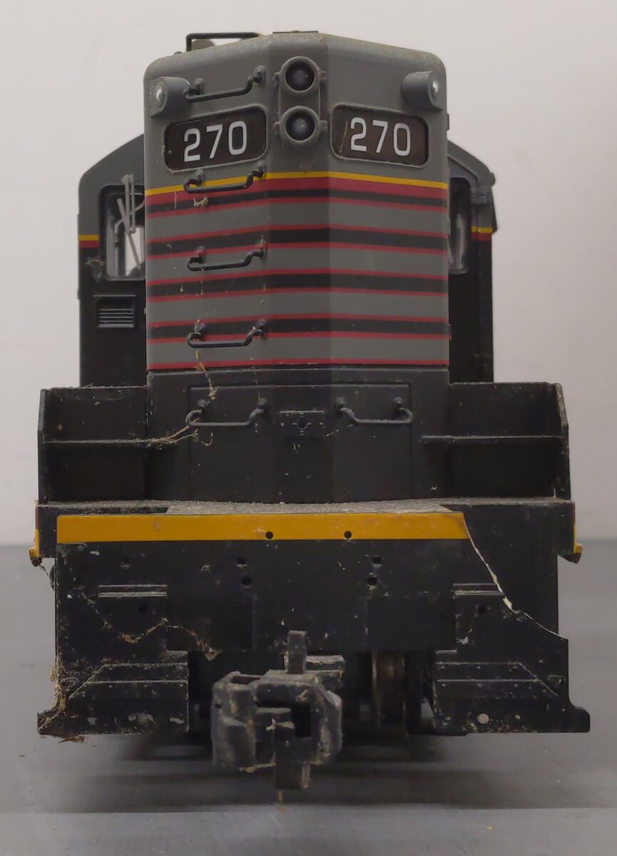 USA Trains R22112 G Burlington EMD GP9 Diesel Locomotive #270