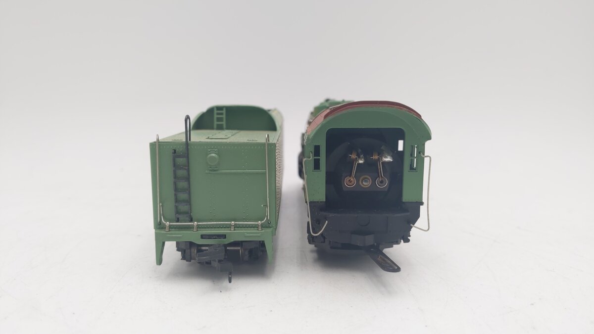 AHM 5087-E HO Scale 4-6-2 Southern Crescent Limited Steam Locomotive and Tender  EX