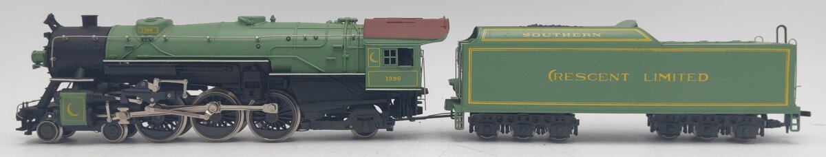 AHM 5087-E HO Scale 4-6-2 Southern Crescent Limited Steam Locomotive and Tender  EX