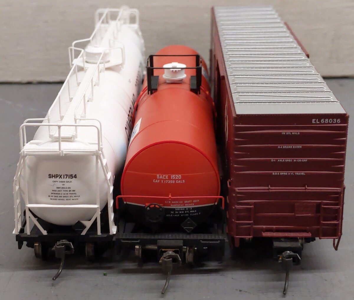 Atlus HO Scale Assorted Freight Cars 1652-2, 1732-1, 1557-4 [3] EX/Box