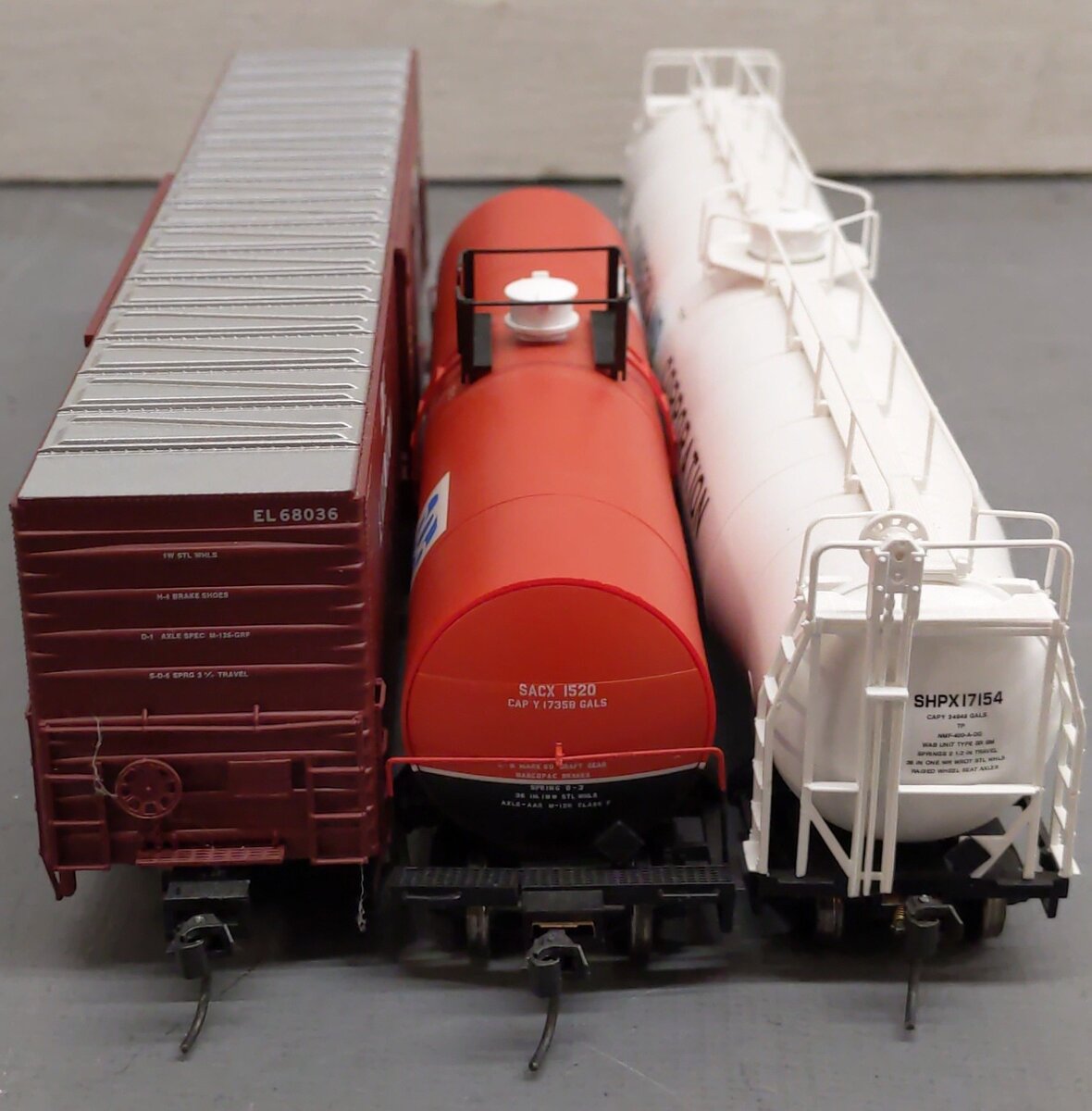 Atlus HO Scale Assorted Freight Cars 1652-2, 1732-1, 1557-4 [3] EX/Box