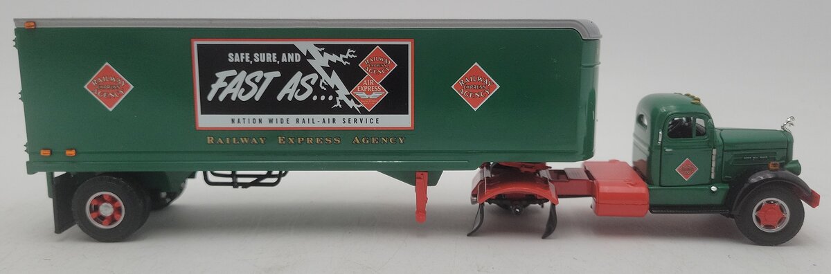 SpecCast 38020 1:50 Railway Express Agency Truck and Trailer EX/Box