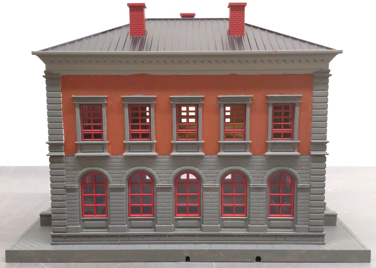 MTH 30-9099 O Gray & Maroon Police Station Assembled Building - Custom/Box