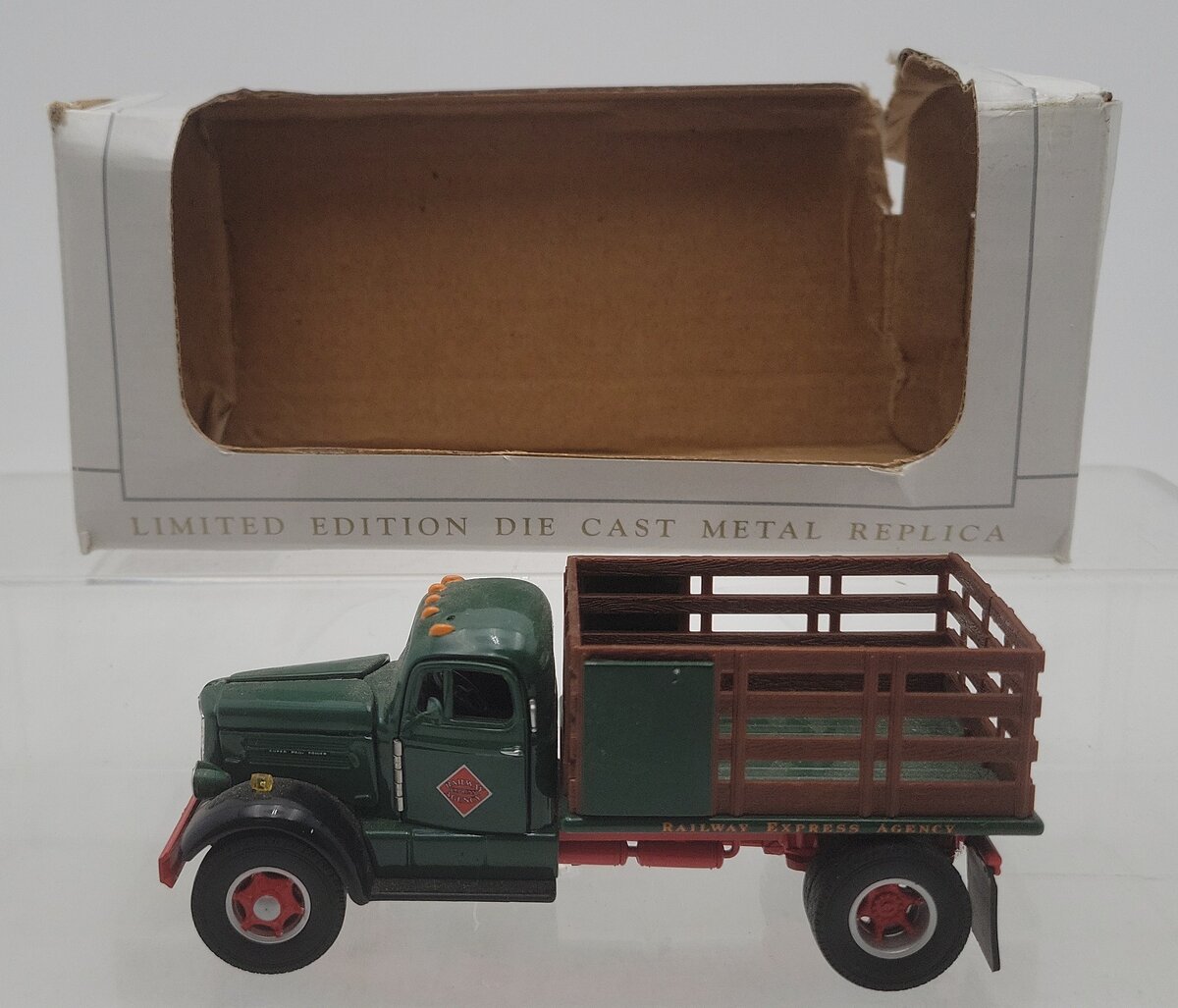 Spec Cast 38010 1:50 Railway Express Stakebed Truck EX/Box