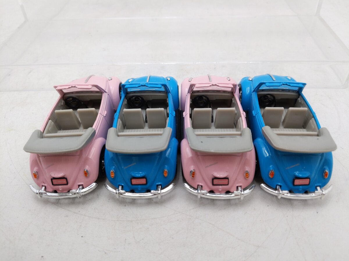 Road Signature 1:43 Assorted Cars [4] EX