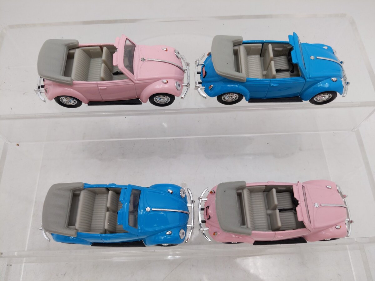 Road Signature 1:43 Assorted Cars [4] EX