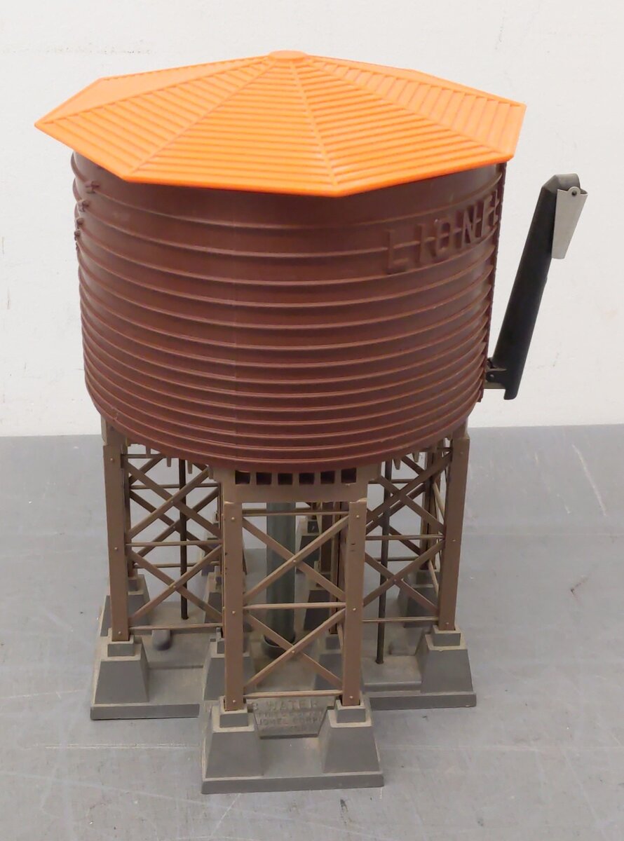 Lionel 138 Vintage O Gauge Postwar Operating Water Tower EX
