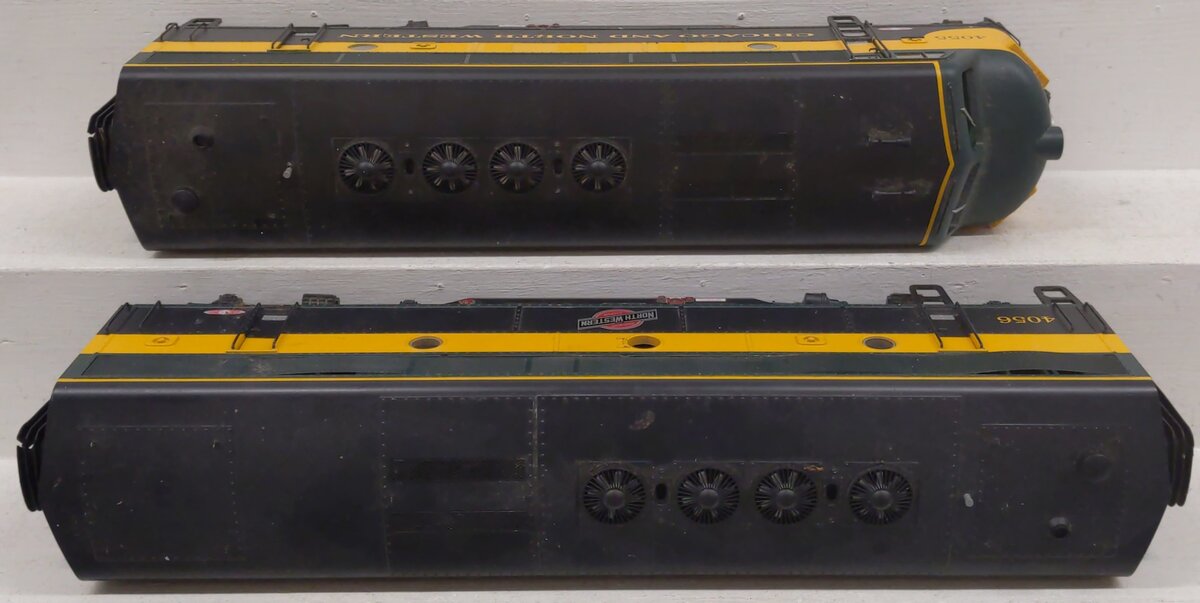 USA Trains R22255 G C&NW F-3 AB Diesel Units #4055 & #4056