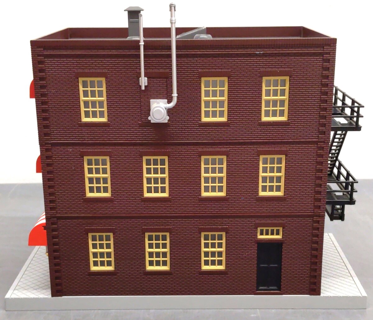 MTH 30-90194 O Cadwalladers Welsh Tavern 3-Story Building EX/Box