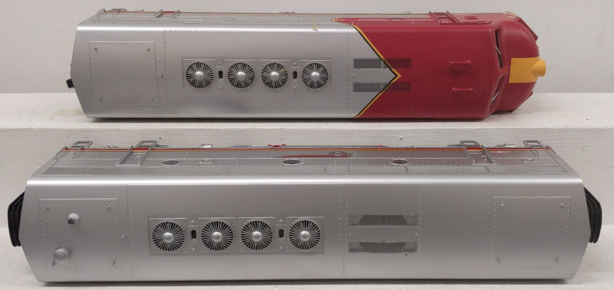 USA Trains 26 & B Unit G Santa Fe F-3 AB Diesel Locomotive Set VG