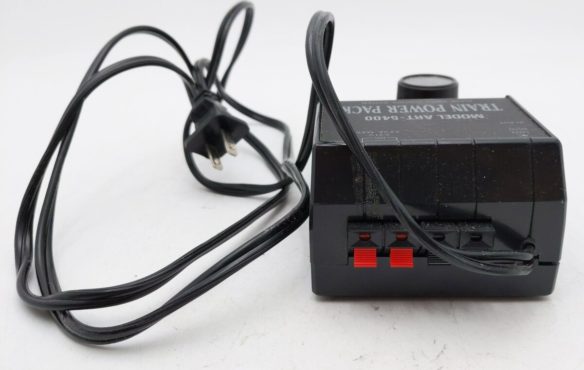 Aristo-Craft 28063 1.8 Amp Power Pack w/ PWC EX
