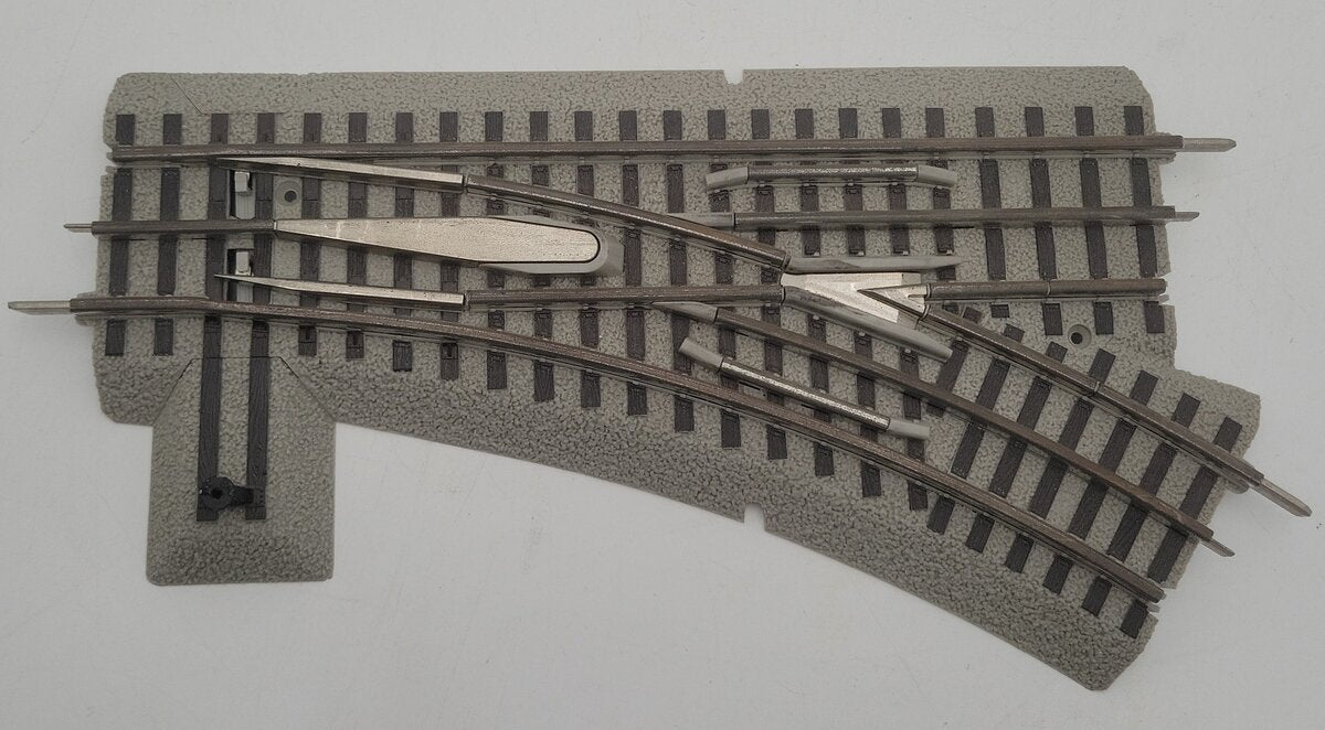 Lionel 6-12018 O O36 FasTrack Right Hand Manual Switch Turnout VG