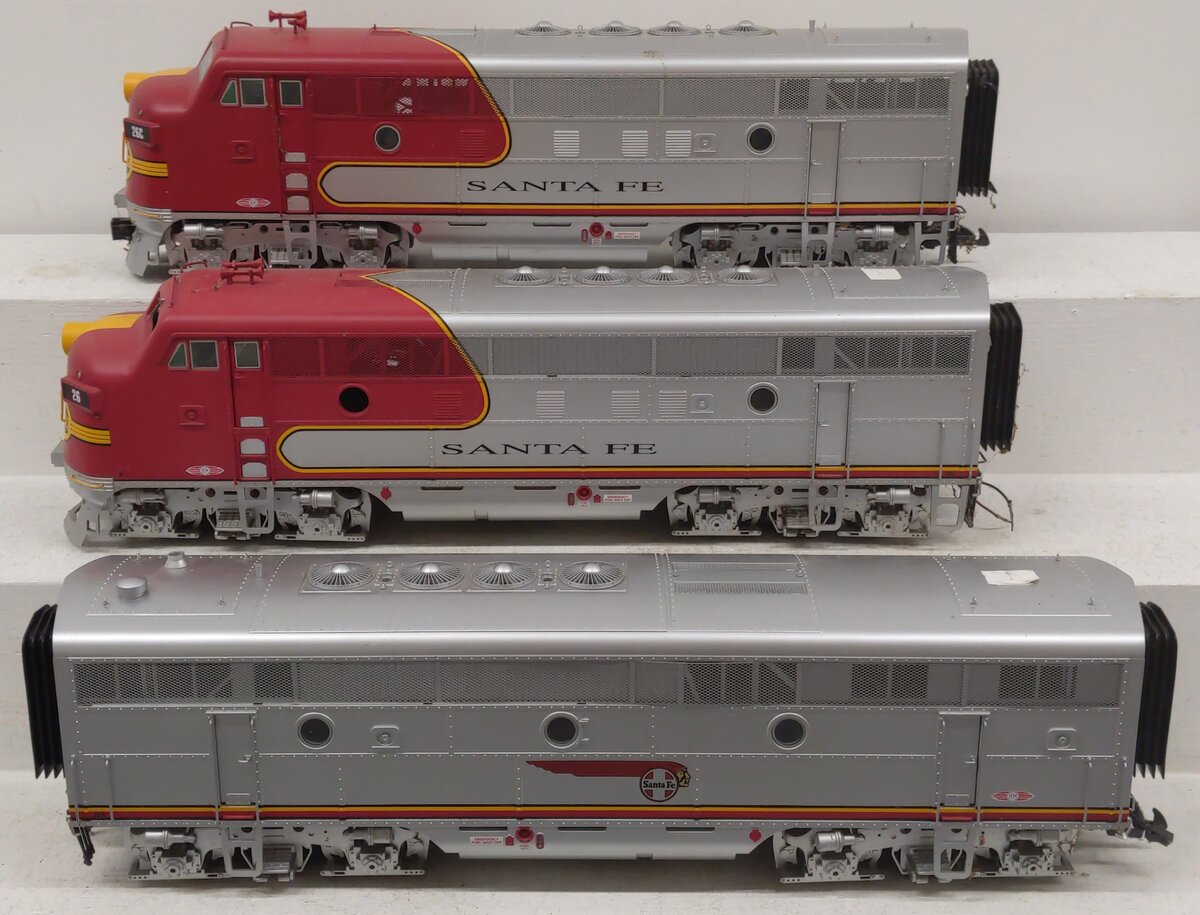 USA Trains 26A, 26,& 26C G Santa Fe F-3 ABA Diesel Locomotive Set