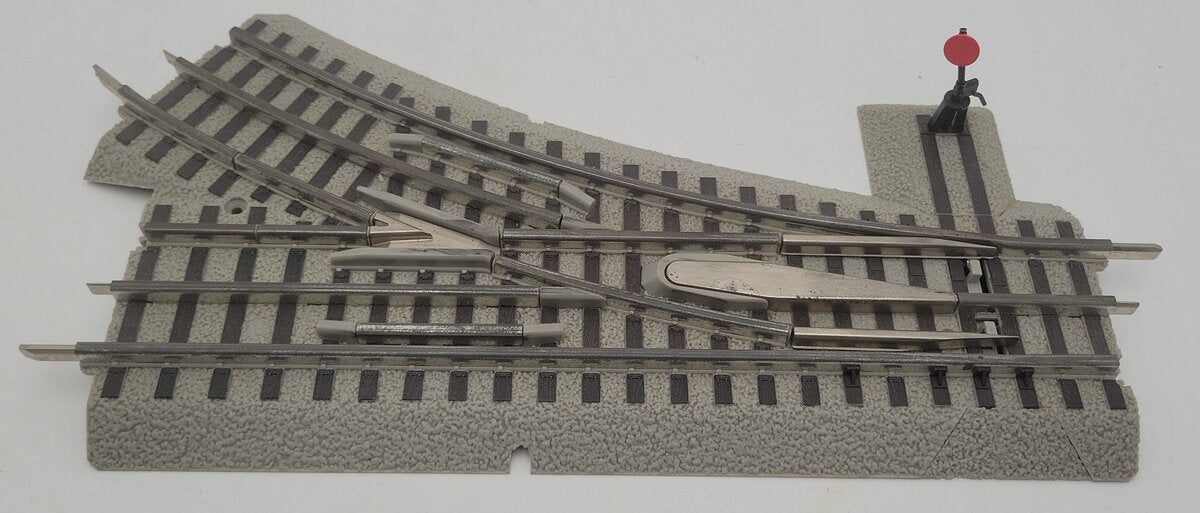 Lionel 6-12018 O O36 FasTrack Right Hand Manual Switch Turnout VG