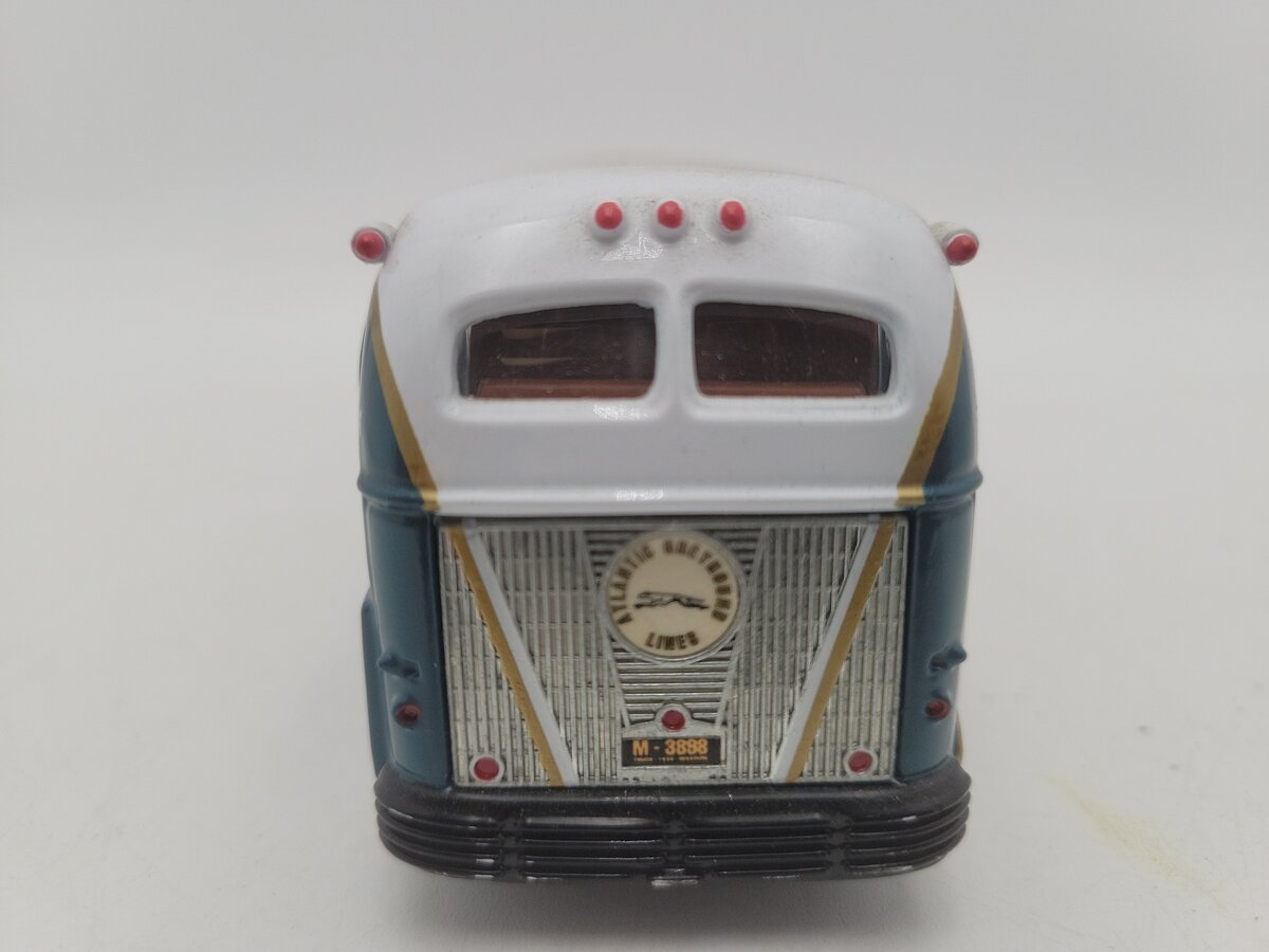 Corgi 98462 1:50 Atlantic Greyhound Lines Yellow Coach 743 Bus VG