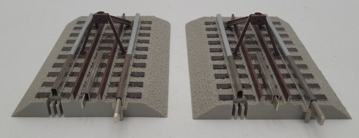 Lionel 6-12035 O Gauge FasTrack Lighted Bumpers (Pack of 2) VG