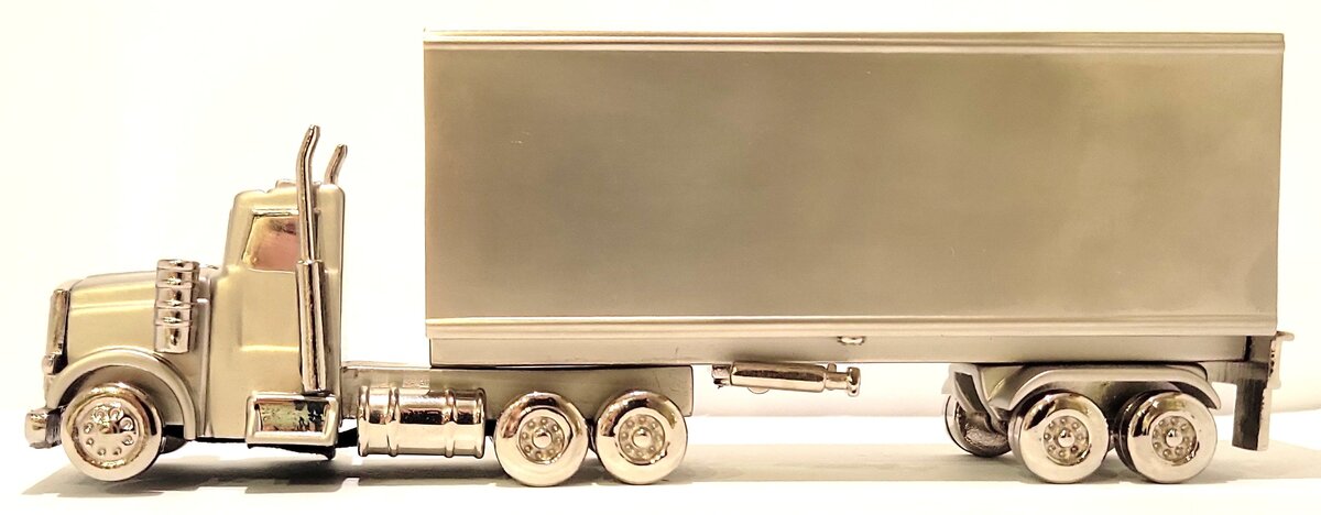 Platinum C375SIL Roadway Express Silver 18 Wheel Truck Clock LN/Box