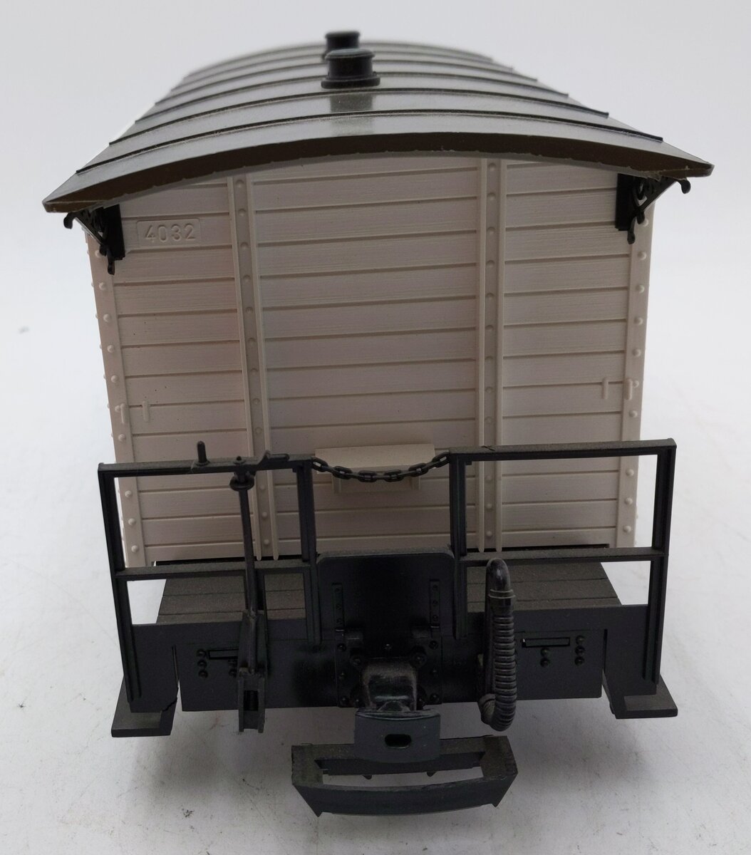 LGB 4032F Florsheim Shoe Boxcar w/Plastic Wheels EX/Box