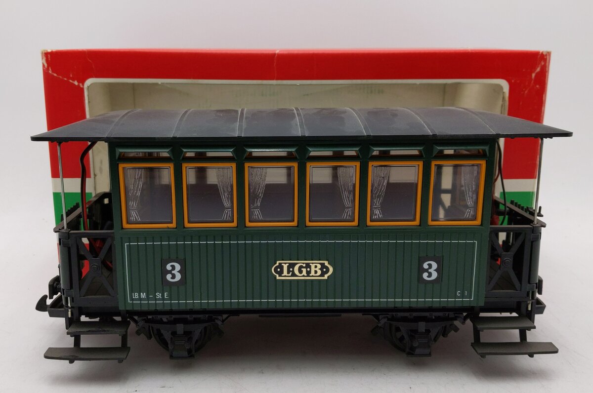 LGB 3040 G Scale LGB 3rd Class Green Coach Car #3 LN/Box
