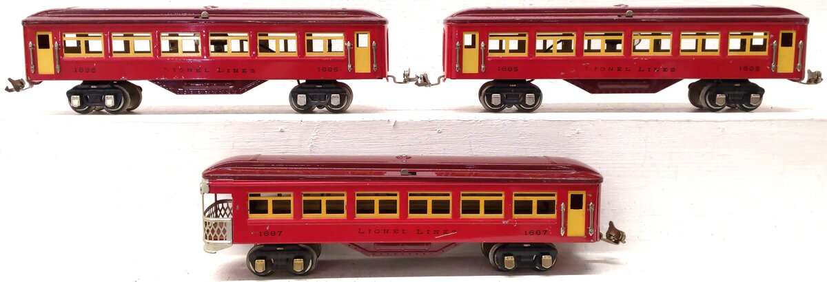 Lionel Vintage O Prewar Red Tinplate Passenger Cars: 1685, 1687 [3] VG