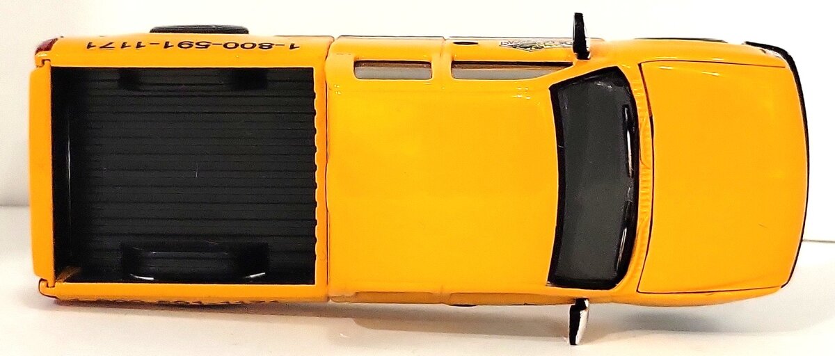 Die Cast Promotions 89999 Kokosing Die-Cast Chevrolet Silverado Pickup LN/Box