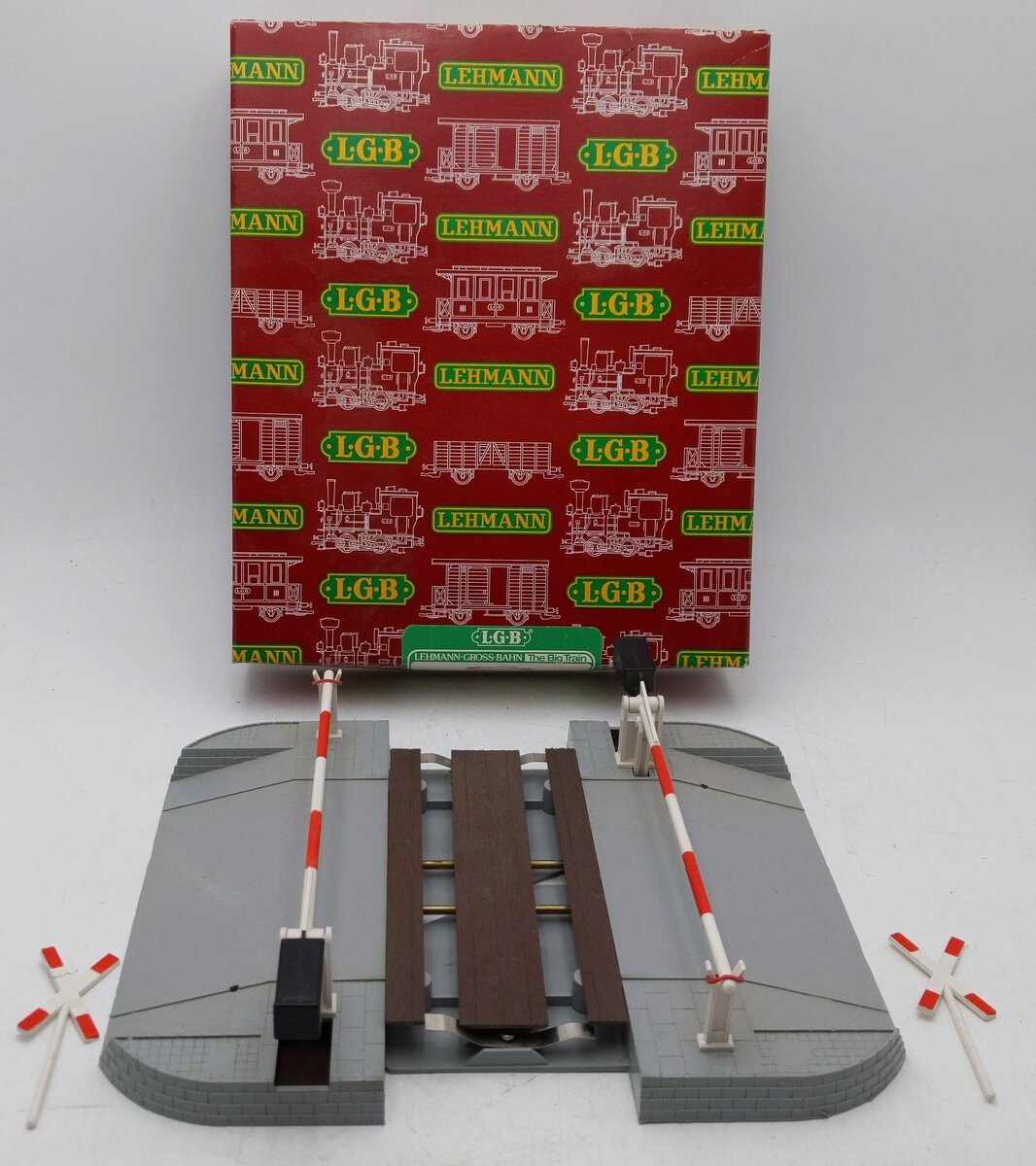 LGB 5065 G Scale Operating Crossing Gate Set EX/Box