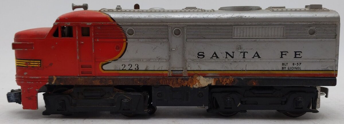 Lionel 223 Vintage O Santa Fe Alco A Powered Diesel Locomotive