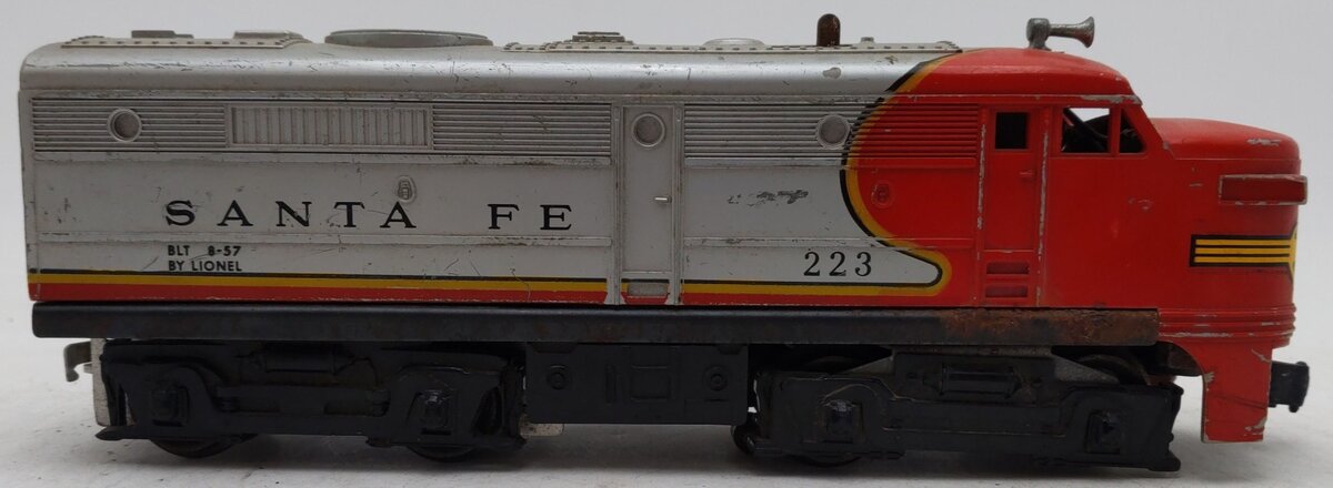 Lionel 223 Vintage O Santa Fe Alco A Powered Diesel Locomotive