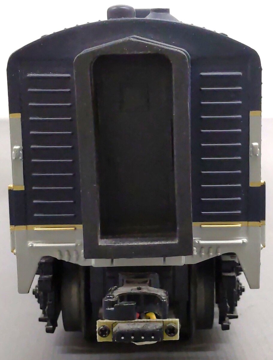 MTH 30-2452-3 RF&P E-8 B-Unit Non-Powered Diesel Engine #1054 B LN/Box