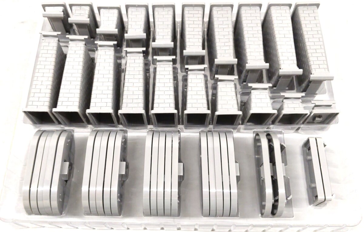 MTH 40-1033 O RealTrax - 24-Piece Graduated Trestle System Set LN/Box