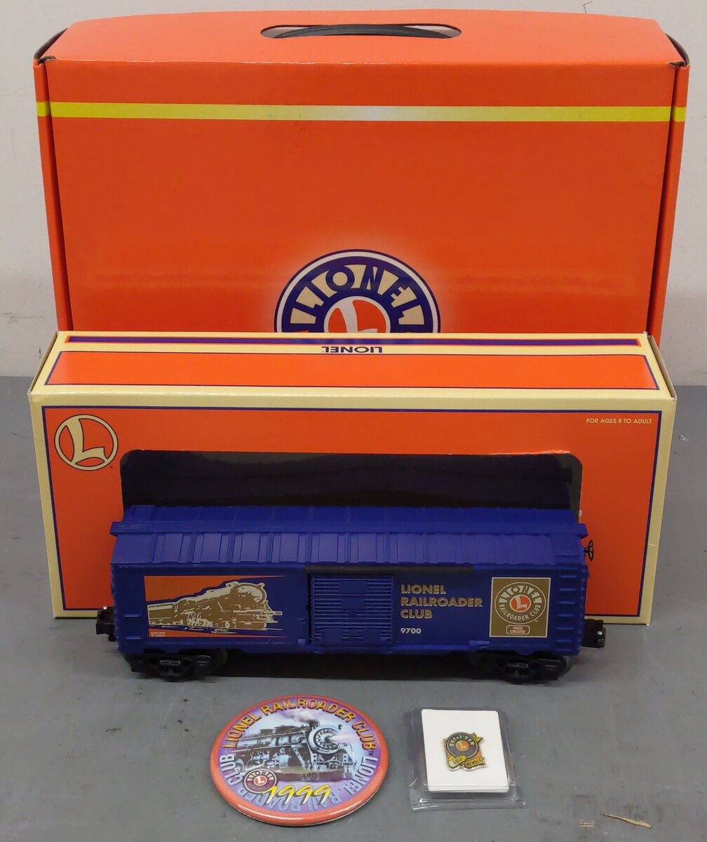 Lionel 6-19978 Lionel RR Club LRRC Gold Member Boxcar and Buttons EX/Box