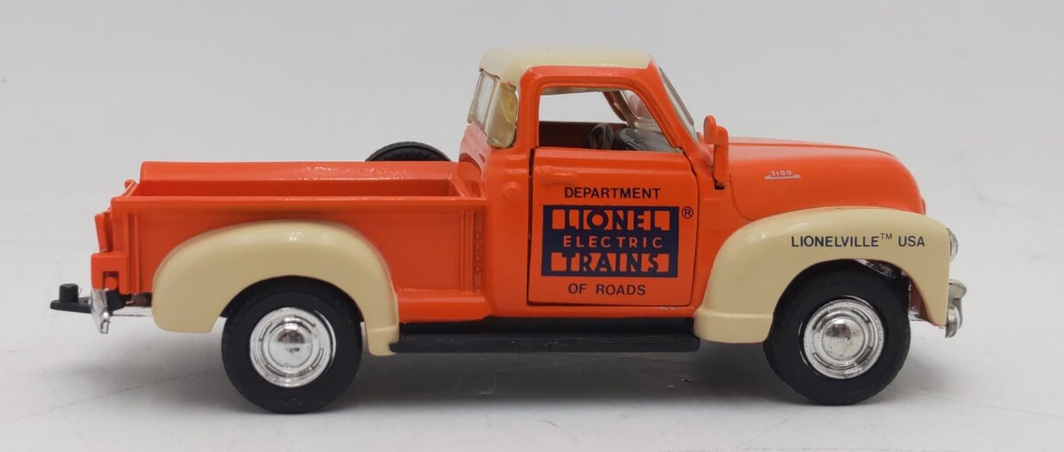 Eastwood 64821M 1:48 Lionel Pickup Truck (No Railroad Crossing Signs Included) EX/Box