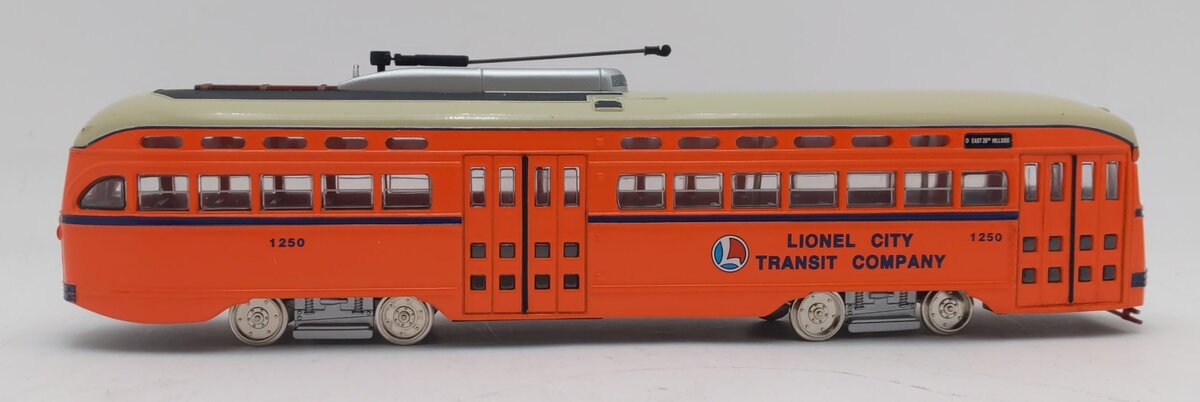 Lionel 55004 O P.C.C. Lionel City Transit Corp Street Car Trolley #1250 LN/Box